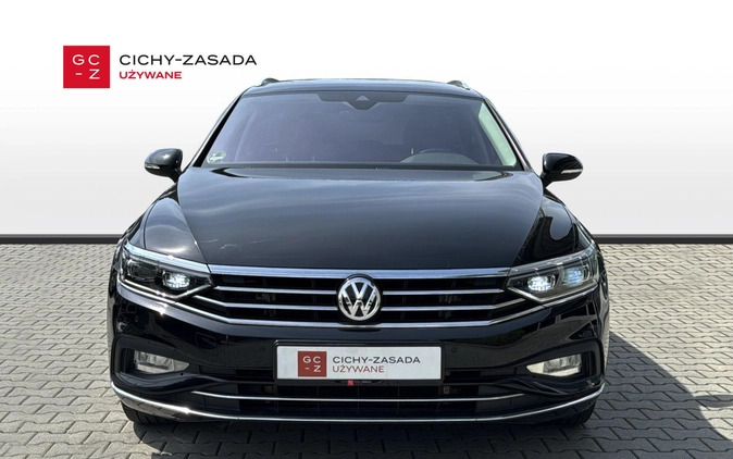 Volkswagen Passat cena 123900 przebieg: 62100, rok produkcji 2020 z Mielec małe 704